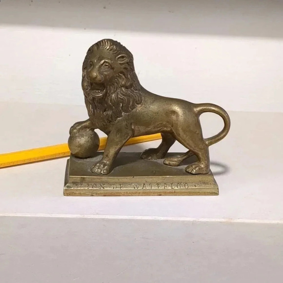 Brass Other - Brass  lion de waterloo